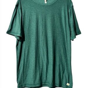 Vuori Men's Large Green Short Sleeve Tee